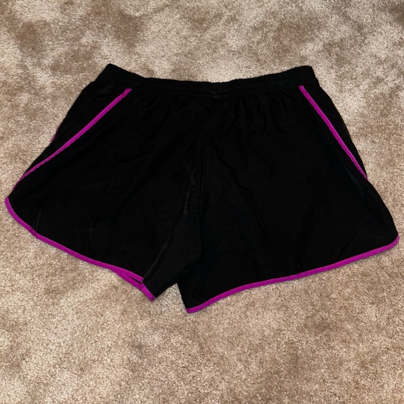 Women’s Adidas Climalite Running Shorts Black and Purple Size Small - Picture 2 of 3